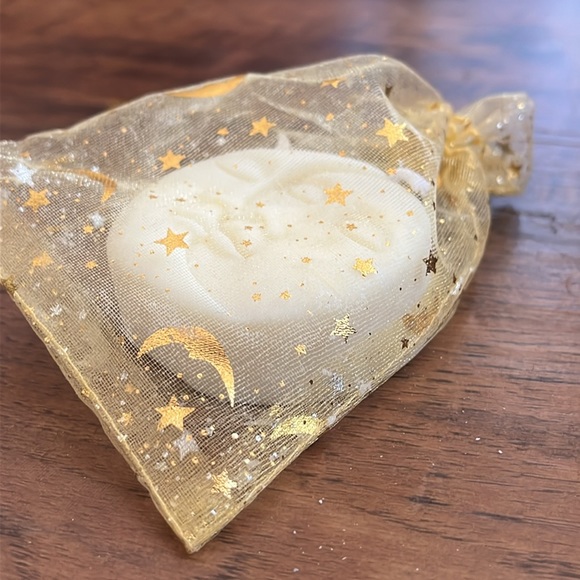 NWT handmade sun and moon candle - Picture 5 of 5